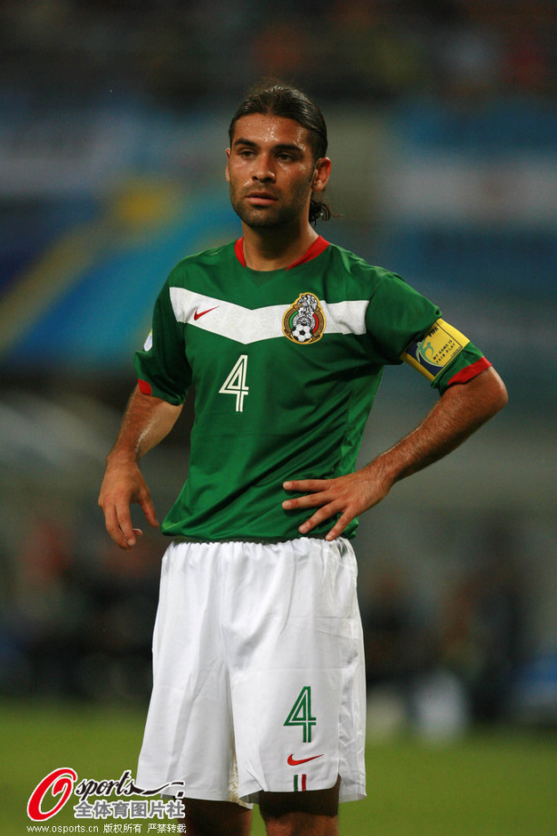 包含墨西哥射击选手实现创纪录胜利的词条