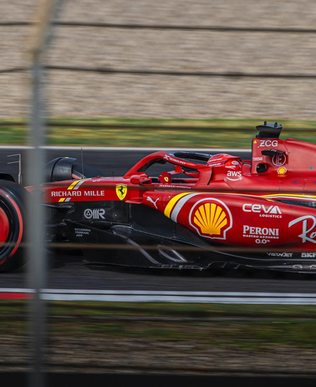 开云体育亚洲官网-现场直击！比赛中的精彩瞬间被现场镜头捕捉