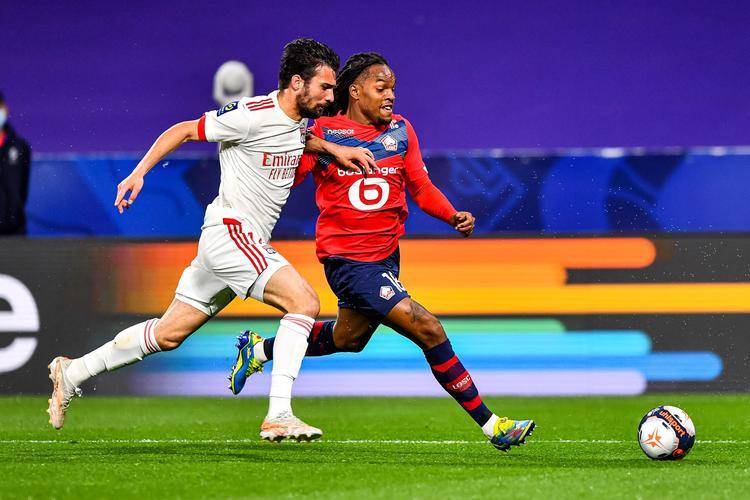 法甲球队在比赛中展现优异实力，赢得胜利