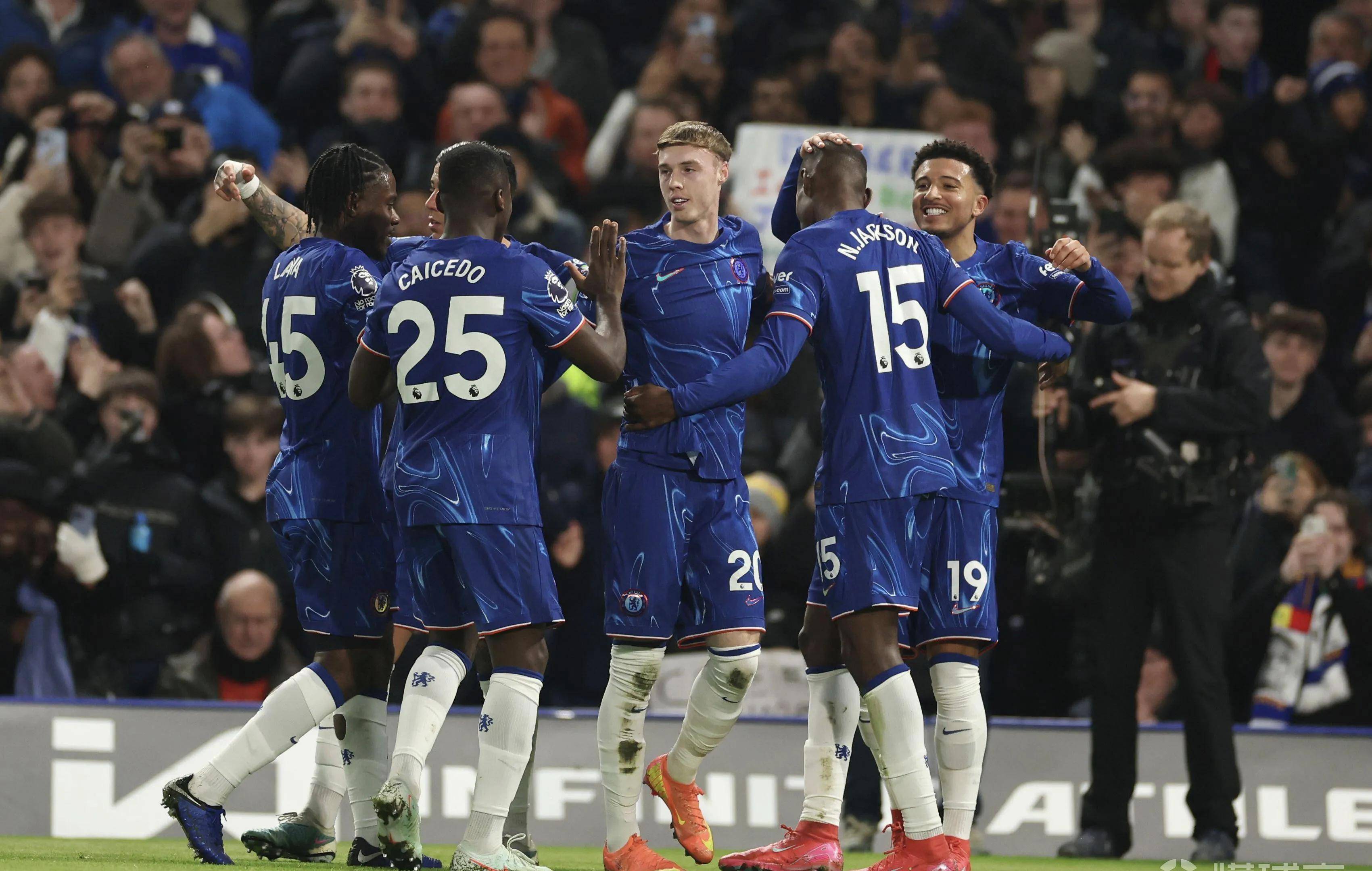 曼城大胜切尔西，排名英超第二