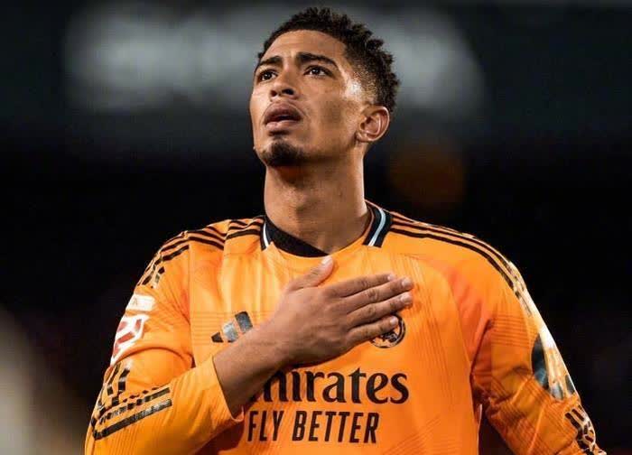 开云体育官网-德维顿·本特克在比赛中奉献绝杀，带队获胜的简单介绍