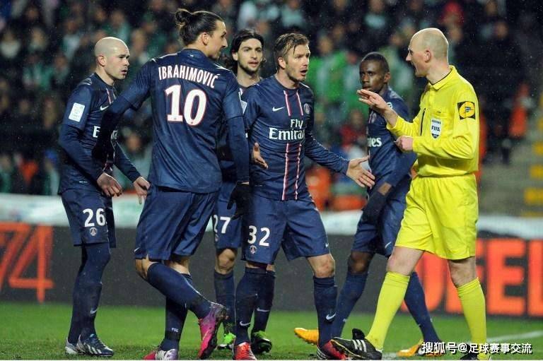 包含梅斯足球俱乐部发挥稳定，让对手束手无策的词条