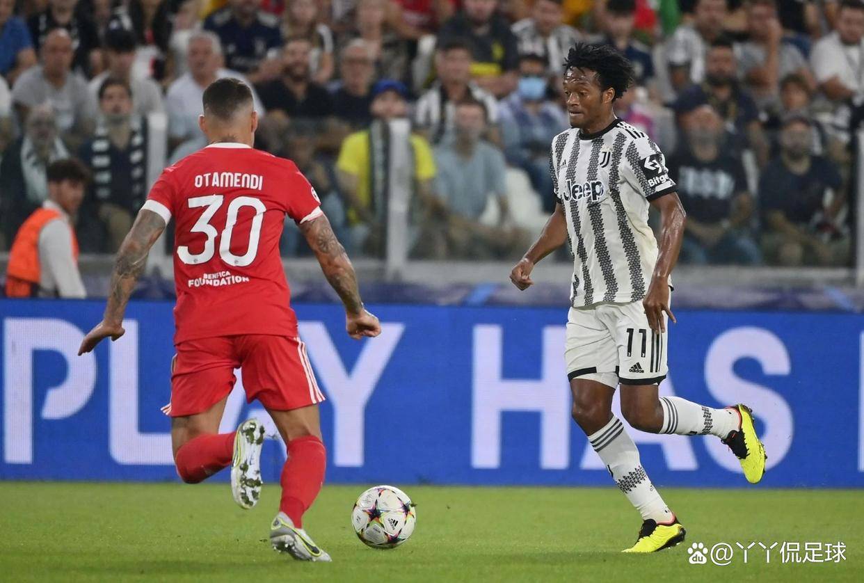 关于尤文图斯实现四连胜，紧追领头羊的信息