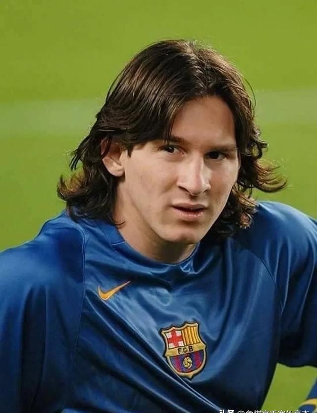 关于巴黎圣日耳曼连胜阿贾克斯，继续稳定冲击积分榜榜首的信息