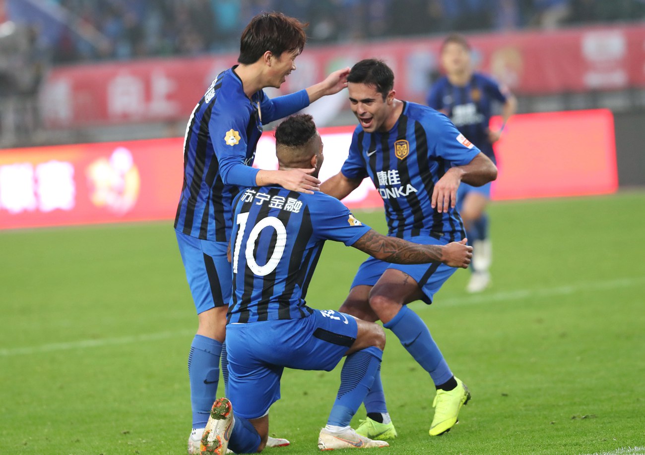 苏宁主场取胜，稳坐积分榜前列，表现强劲的简单介绍