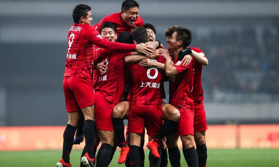 关于上港遗憾失利，亚冠淘汰赛前路波折的信息