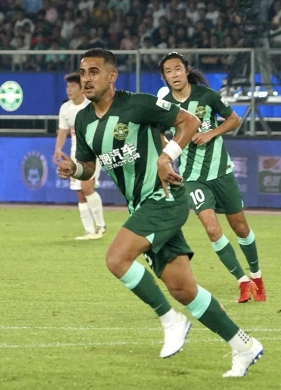 关于浙江绿城客场不敌长春亚泰，陷入低谷的信息