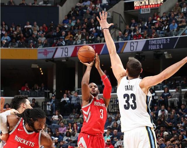 开云体育官方入口-战术调整带来成功突破，球队士气大振的简单介绍