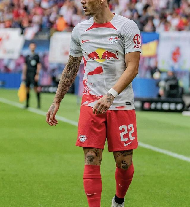 开云体育官方入口-莱比锡红牛球员因伤缺席下一场比赛