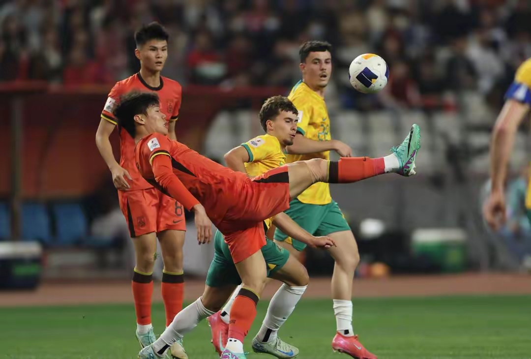 开云体育-包含双方交手，比赛中胜者将成为众人瞩目焦点的词条